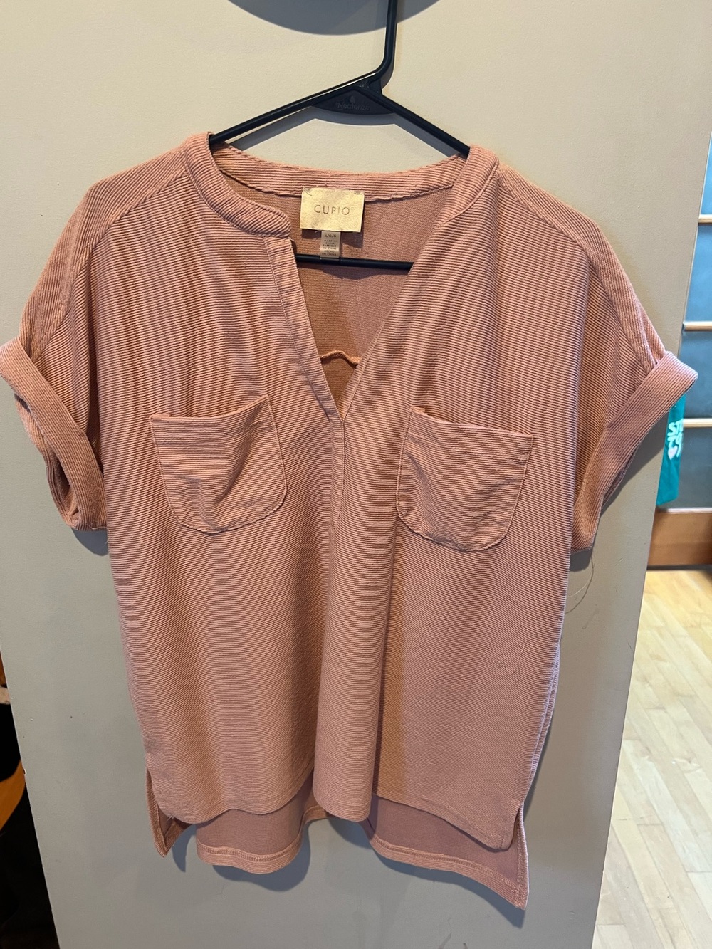 Cupio Womens Dusty Rose V-Slit Pocket Tunic